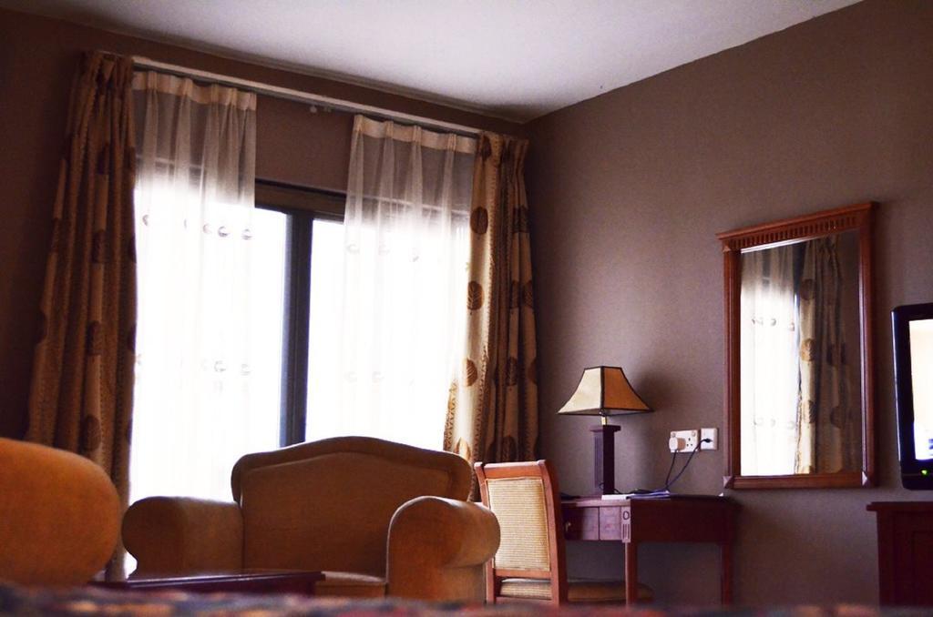 Mensvic Grand Hotel Аккра Номер фото
